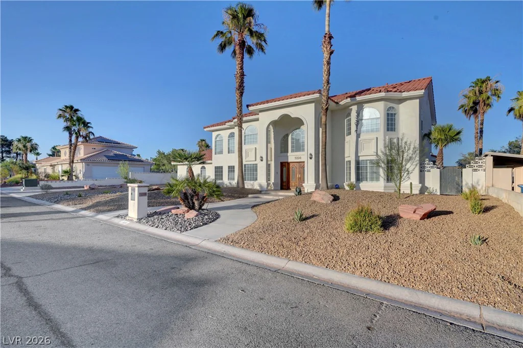 3220 Red Scott, Las Vegas, NV 89117