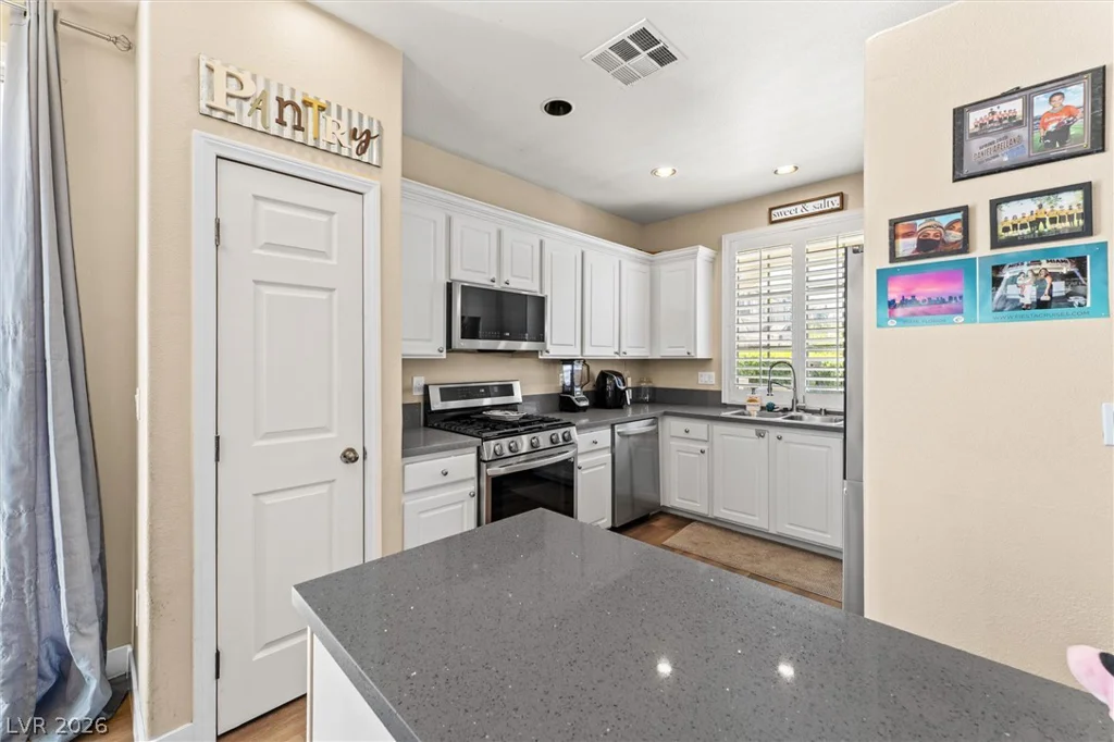 8488 Ravencrest, Las Vegas, NV 89139