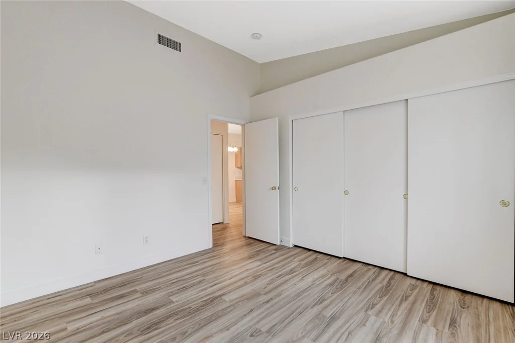 2052 Quarry Ridge, Las Vegas, NV 89117