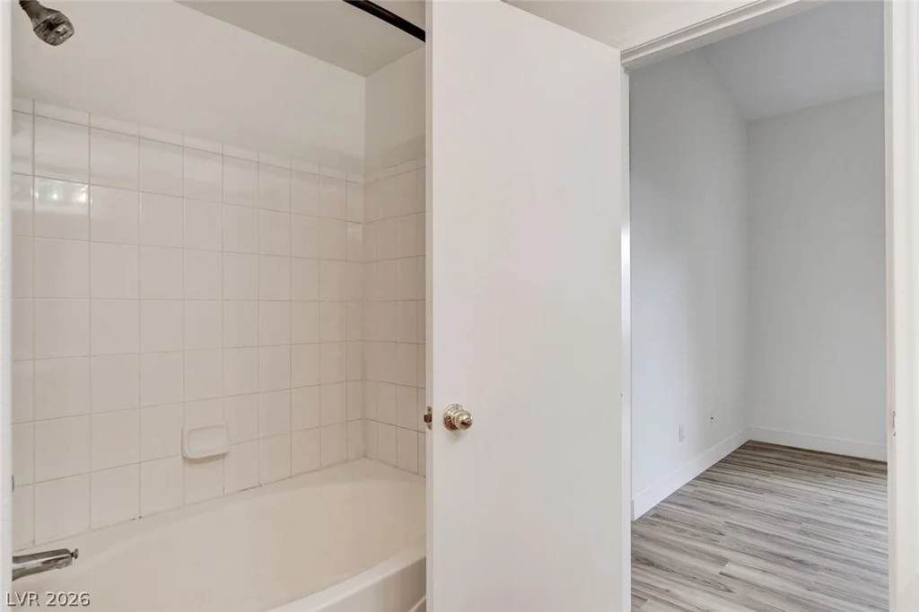 2052 Quarry Ridge, Las Vegas, NV 89117