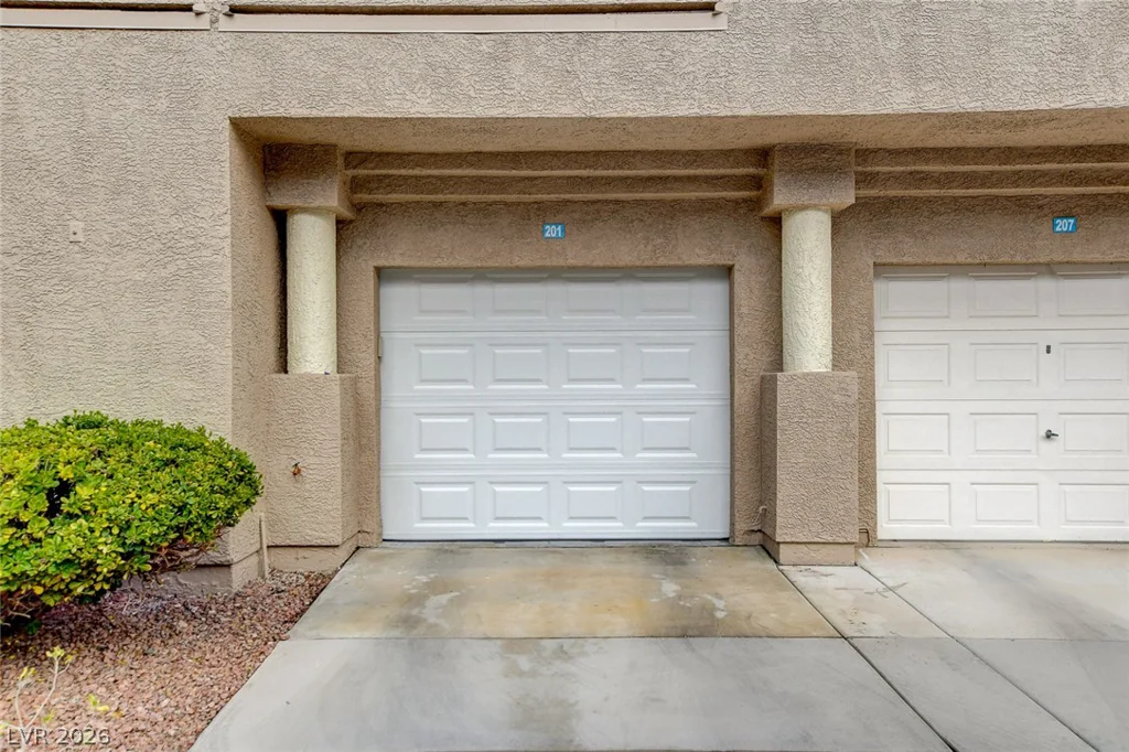 2052 Quarry Ridge, Las Vegas, NV 89117