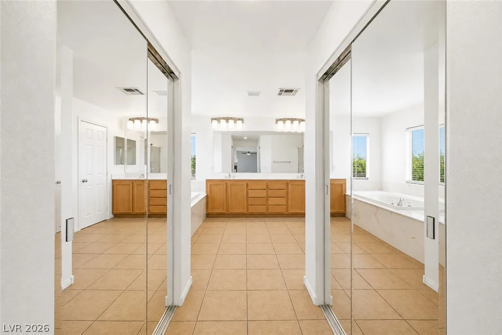 7168 Los Banderos, Las Vegas, NV 89179