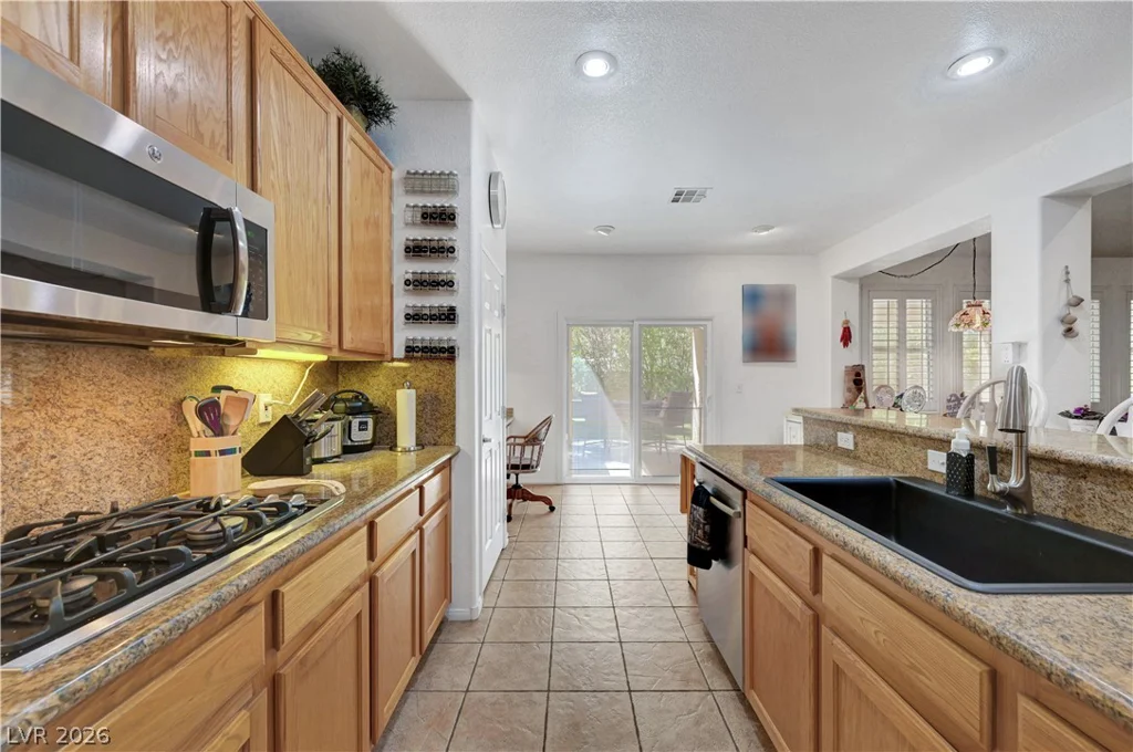 271 Fair Play St, Henderson, NV 89052