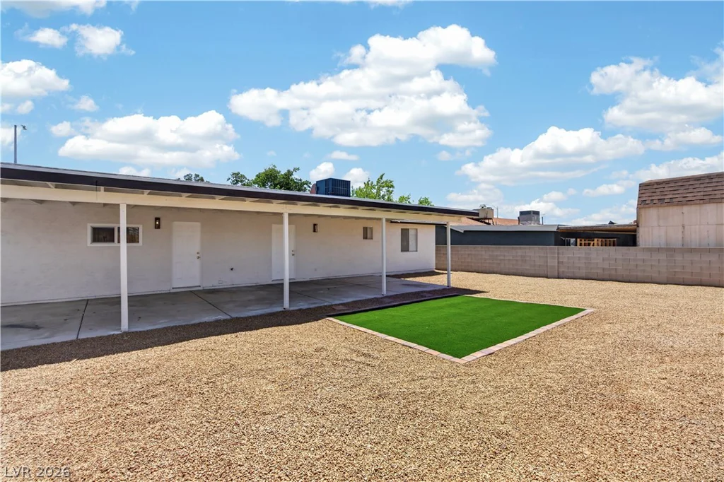 231 Winona, Henderson, NV 89015
