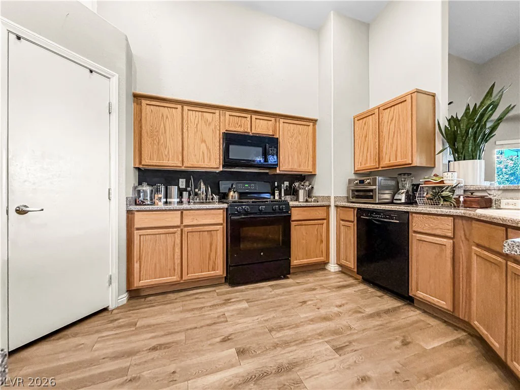 208 Night Fall, Henderson, NV 89015