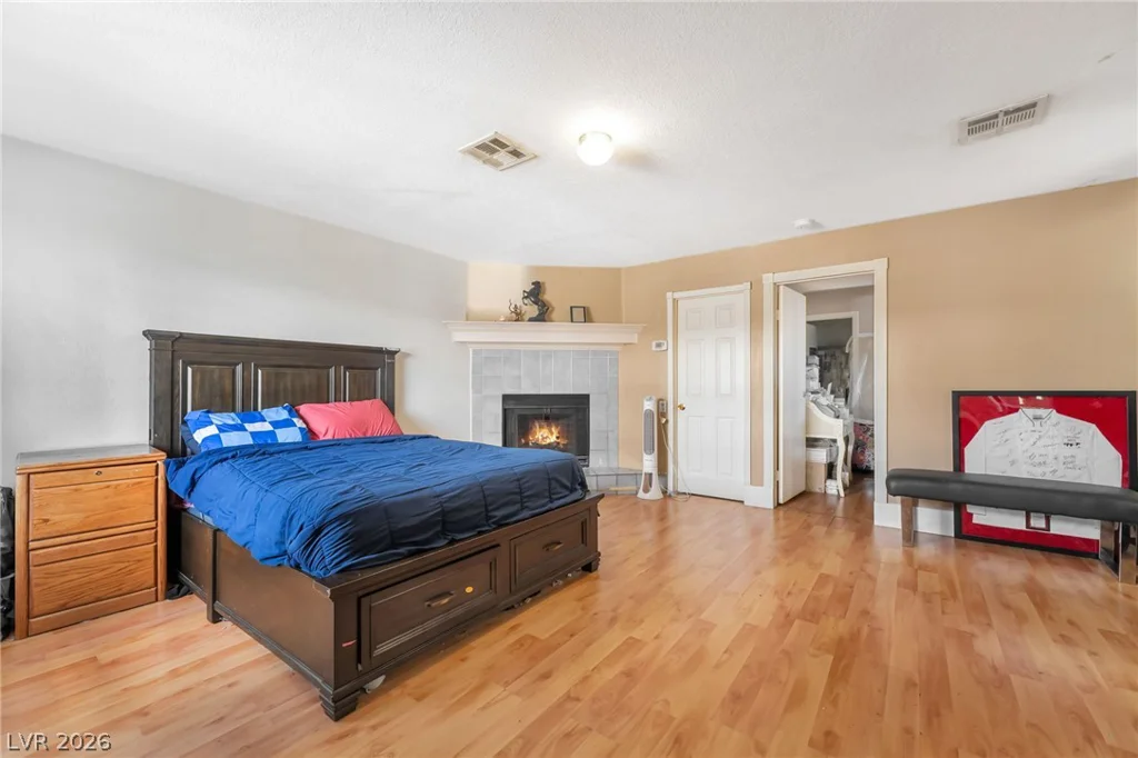 5821 Medallion, Las Vegas, NV 89122