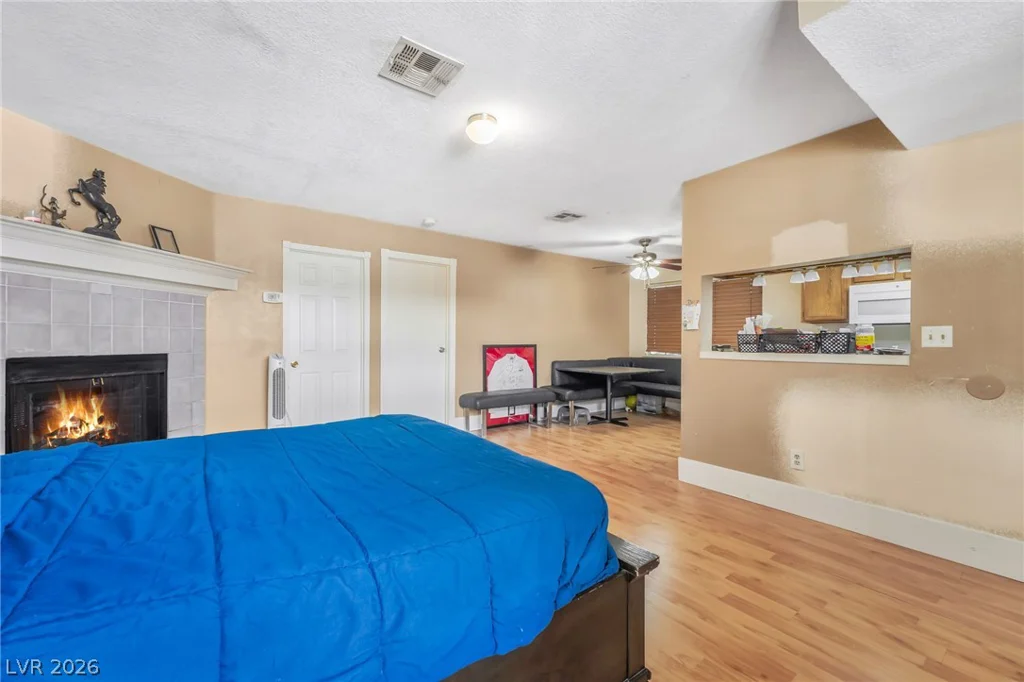 5821 Medallion, Las Vegas, NV 89122