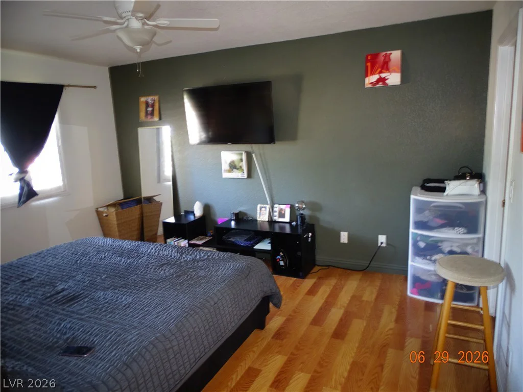 5424 Geneive, Las Vegas, NV 89108