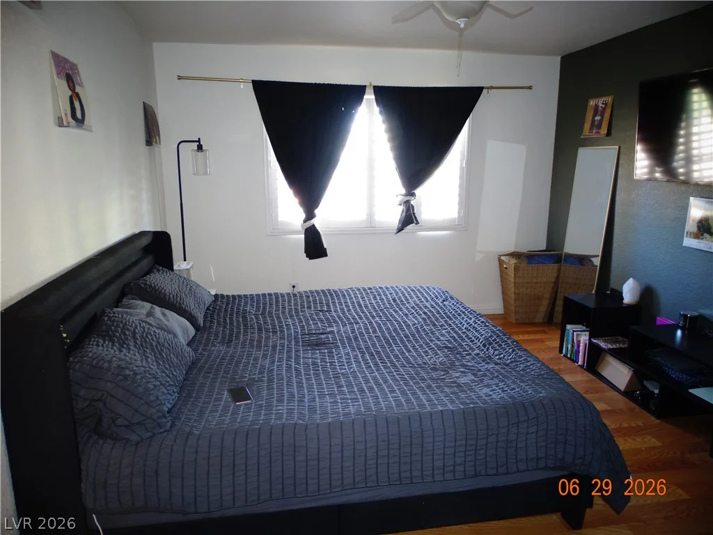 5424 Geneive, Las Vegas, NV 89108