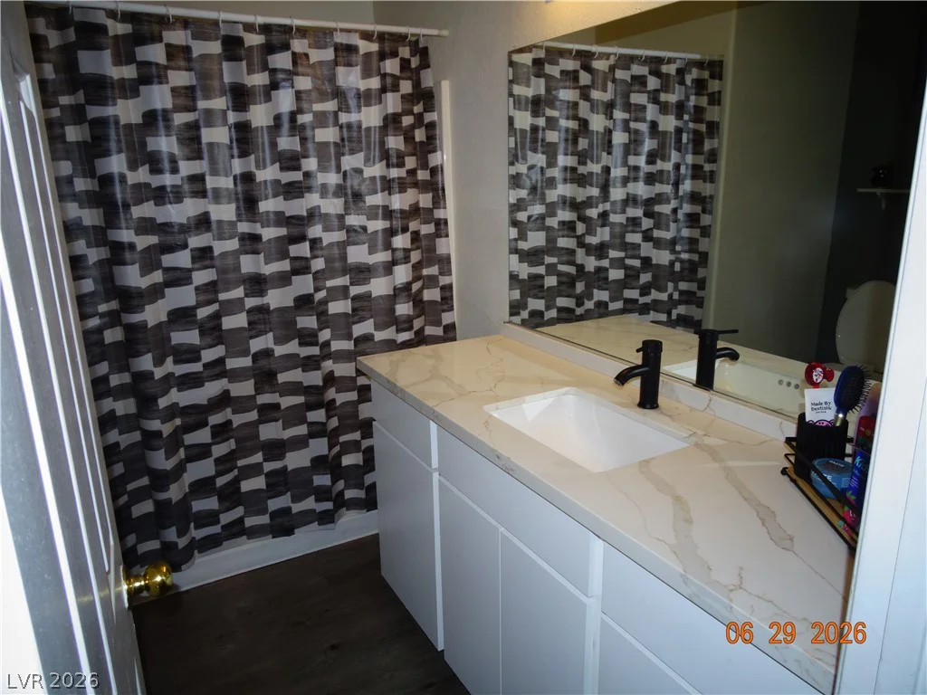 5424 Geneive, Las Vegas, NV 89108