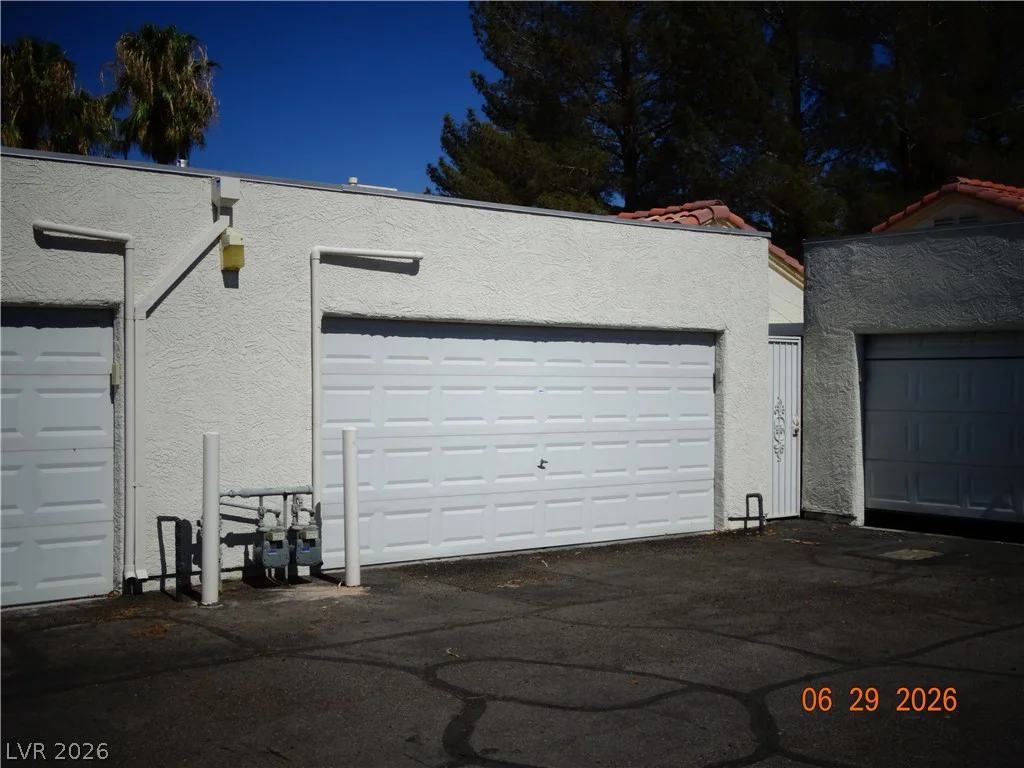 5424 Geneive, Las Vegas, NV 89108