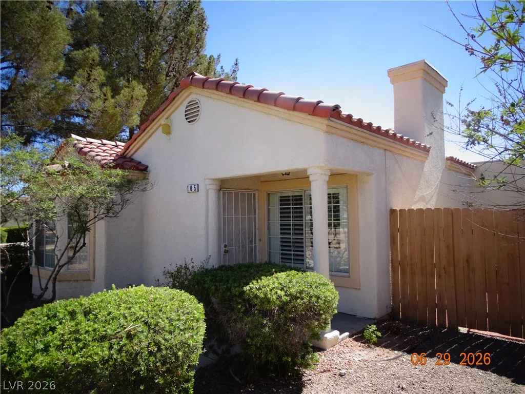 5424 Geneive, Las Vegas, NV 89108