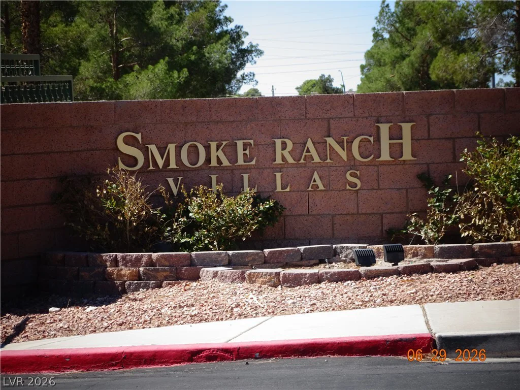 5424 Geneive, Las Vegas, NV 89108