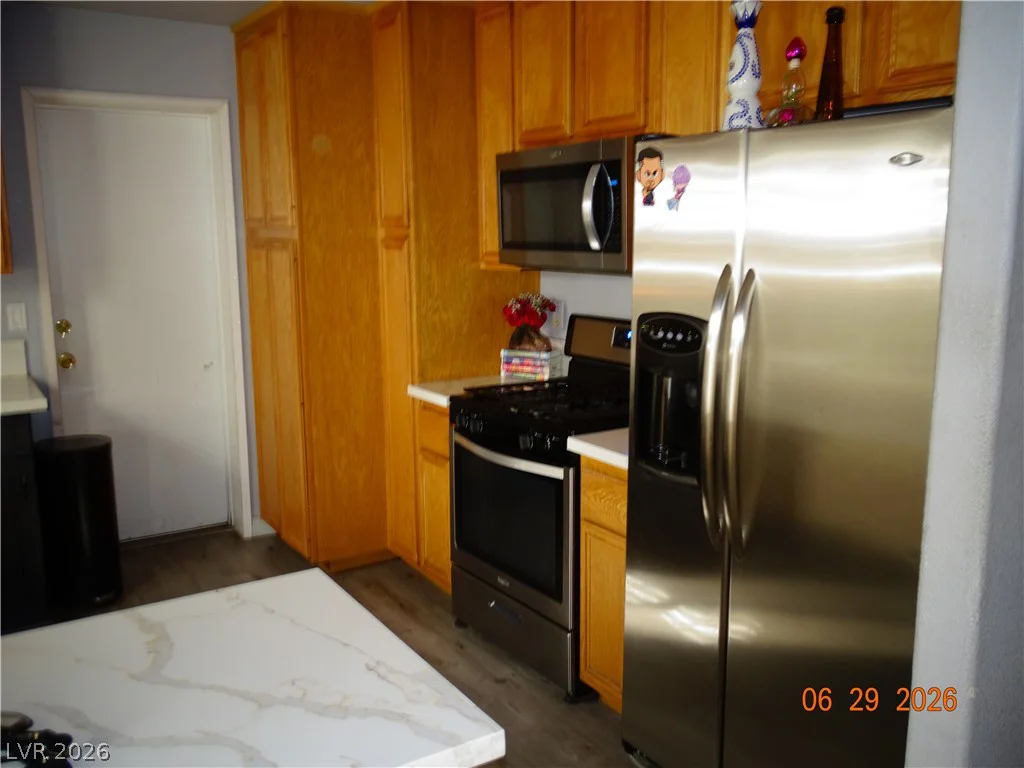 5424 Geneive, Las Vegas, NV 89108