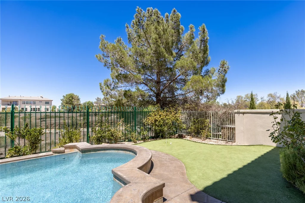 9724 Verlaine, Las Vegas, NV 89145