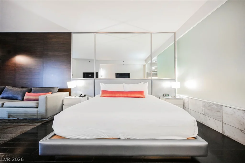 4381 Flamingo, Las Vegas, NV 89103