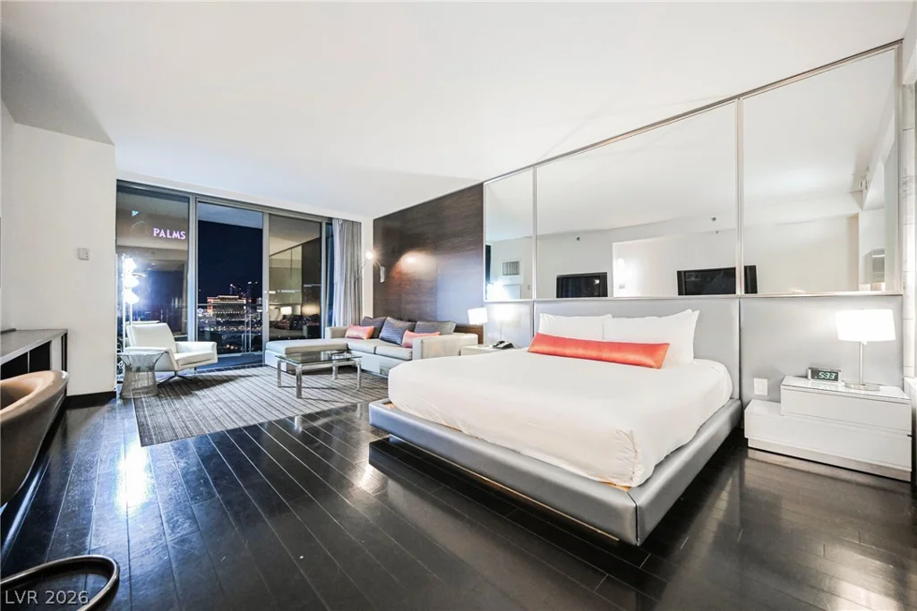 4381 Flamingo, Las Vegas, NV 89103