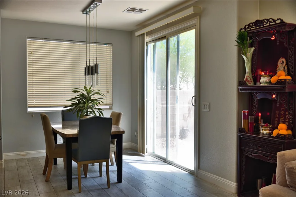 712 Oak Hills Course, Las Vegas, NV 89148