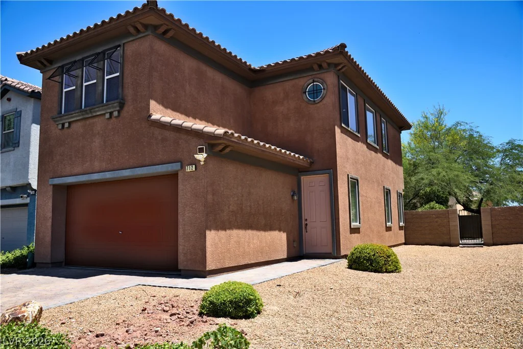 712 Oak Hills Course, Las Vegas, NV 89148