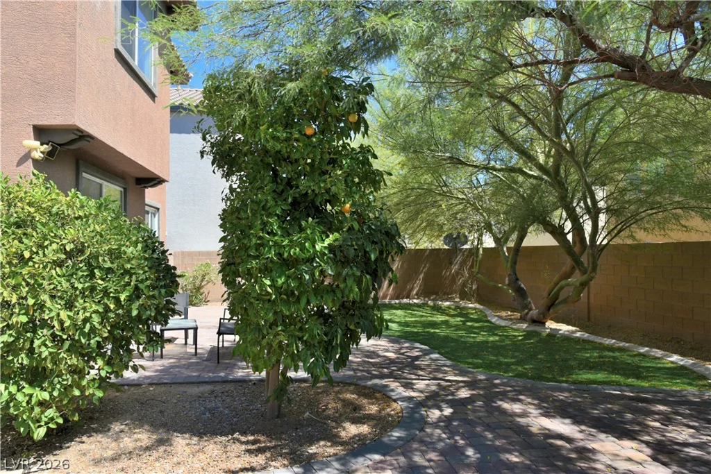 712 Oak Hills Course, Las Vegas, NV 89148