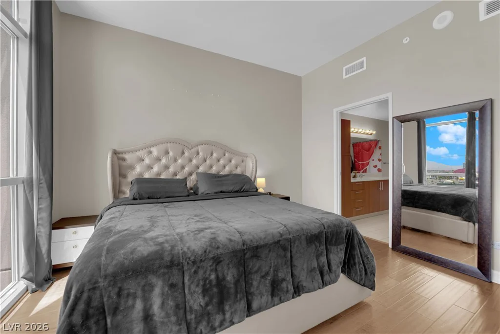 200 Sahara, Las Vegas, NV 89102