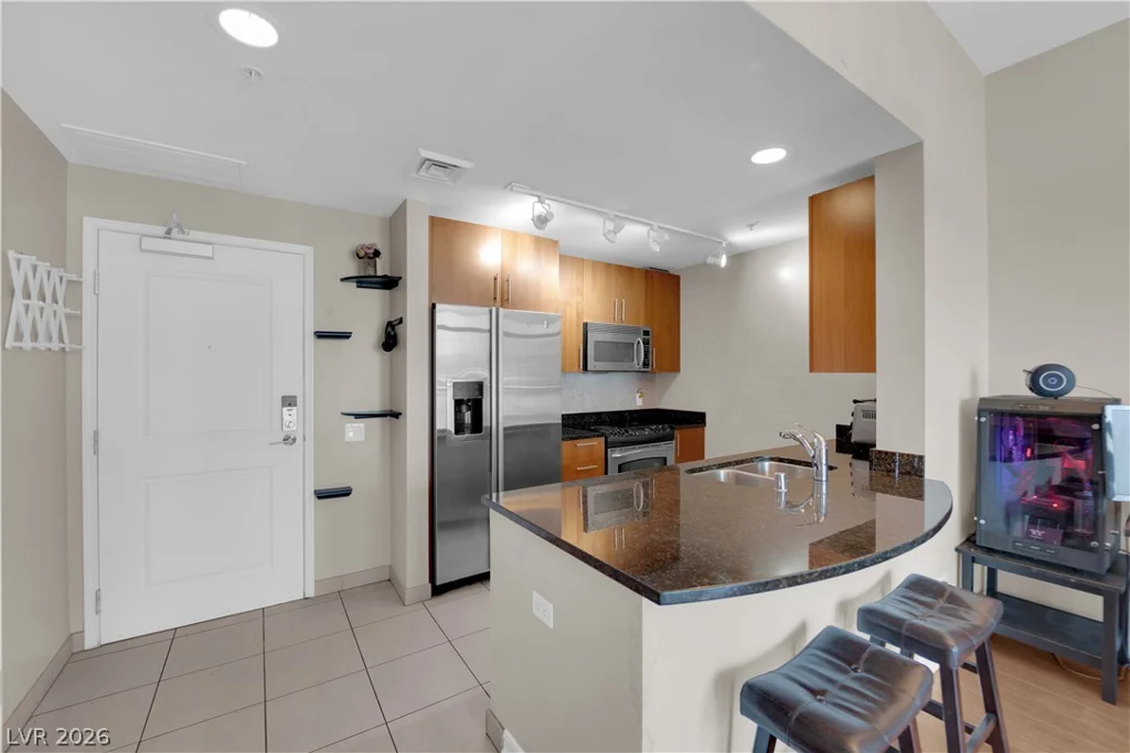 200 Sahara, Las Vegas, NV 89102