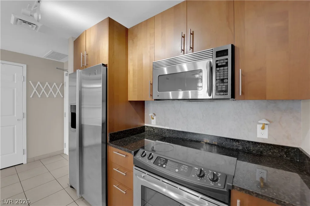 200 Sahara, Las Vegas, NV 89102