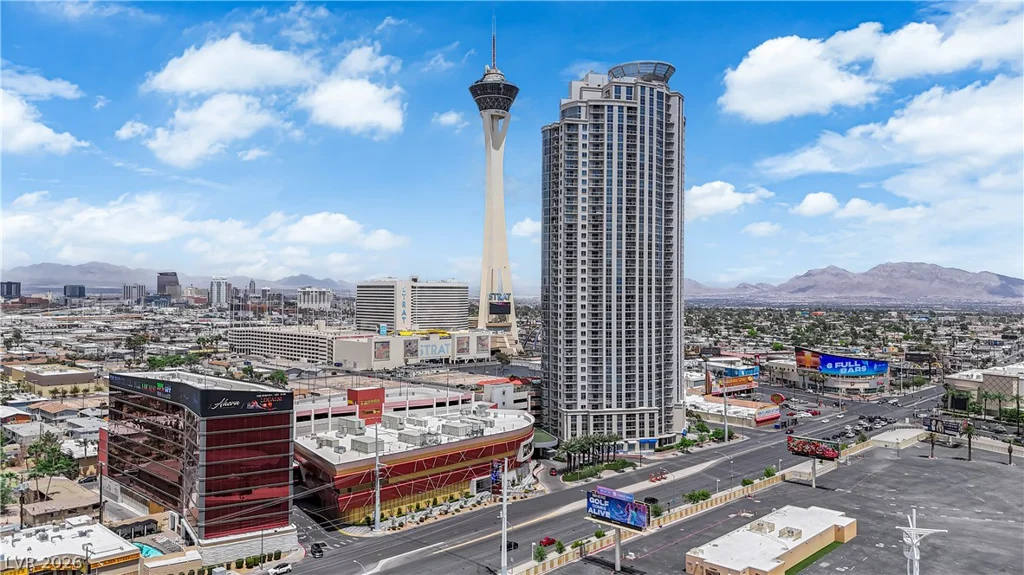 200 Sahara, Las Vegas, NV 89102