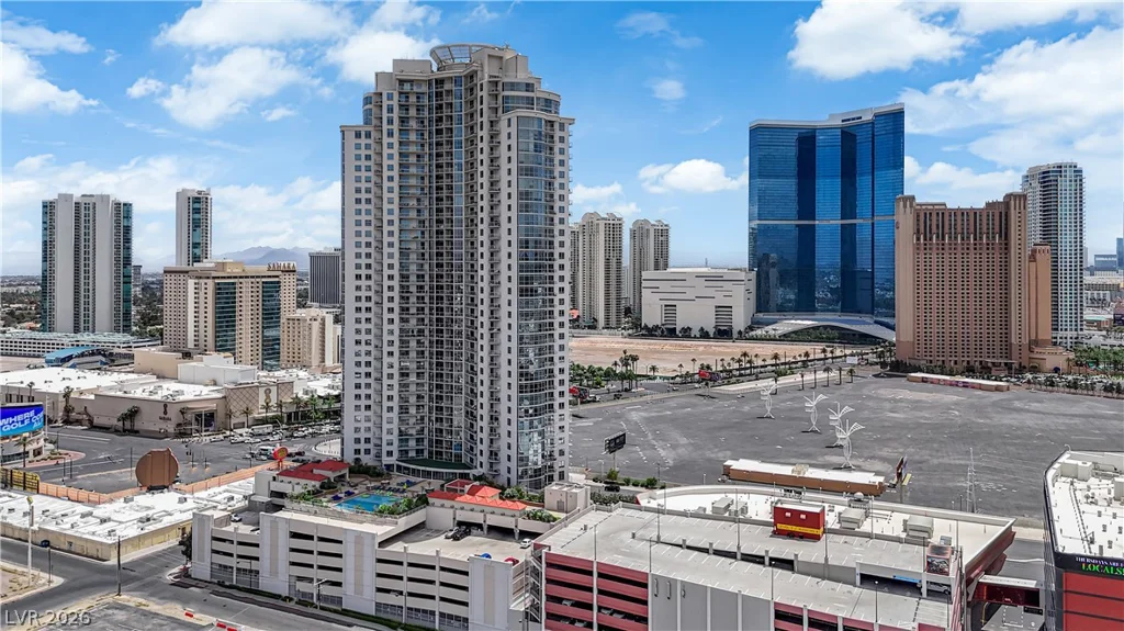 200 Sahara, Las Vegas, NV 89102