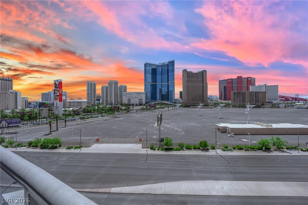 200 Sahara, Las Vegas, NV 89102