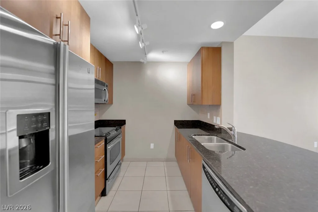 200 Sahara, Las Vegas, NV 89102