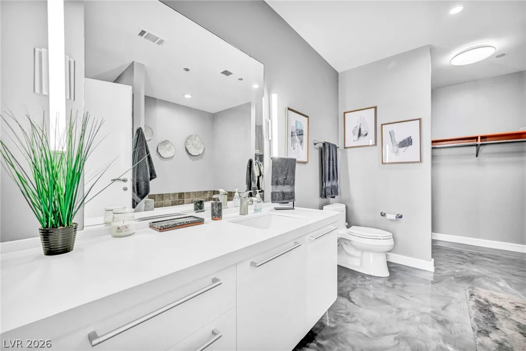 200 Hoover, Las Vegas, NV 89101