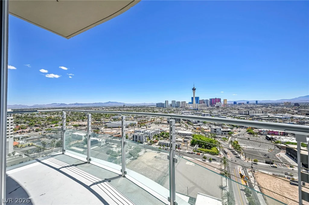 200 Hoover, Las Vegas, NV 89101