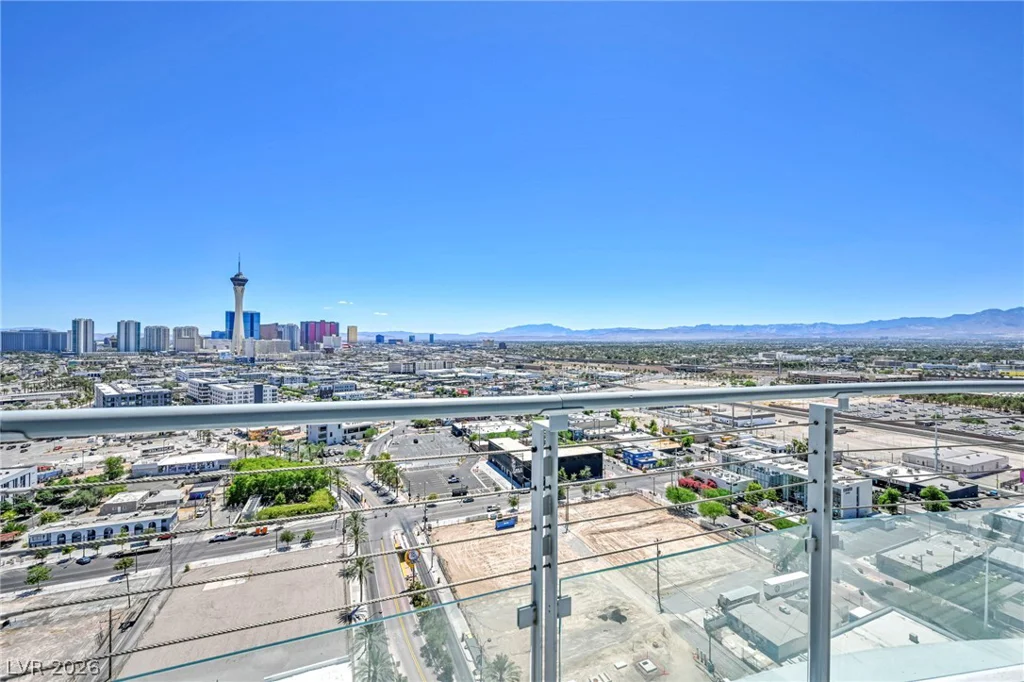 200 Hoover, Las Vegas, NV 89101