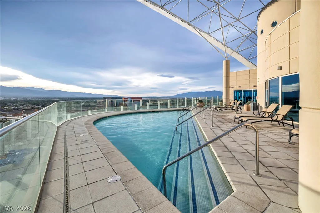 200 Hoover, Las Vegas, NV 89101