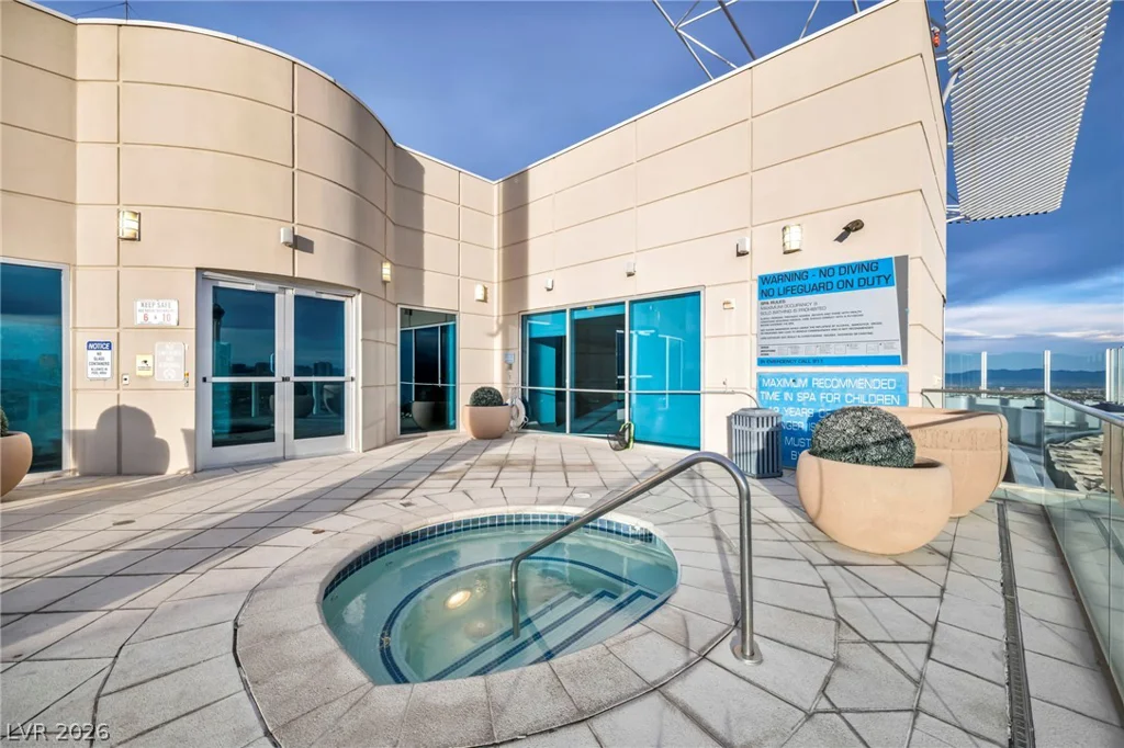 200 Hoover, Las Vegas, NV 89101