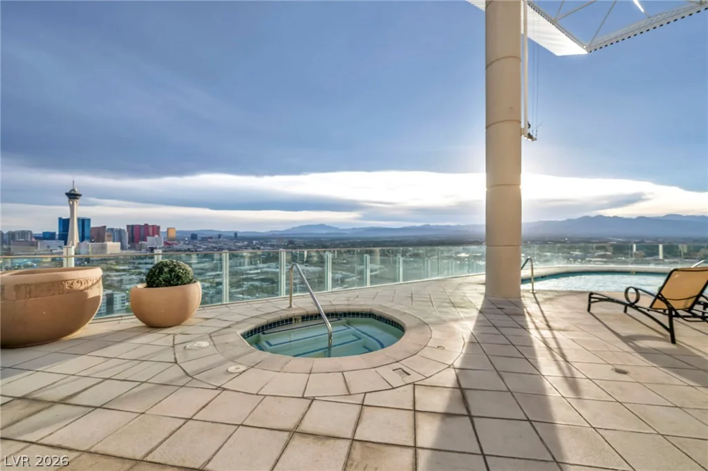 200 Hoover, Las Vegas, NV 89101