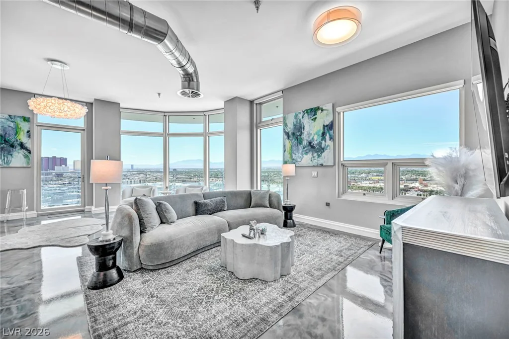 200 Hoover, Las Vegas, NV 89101