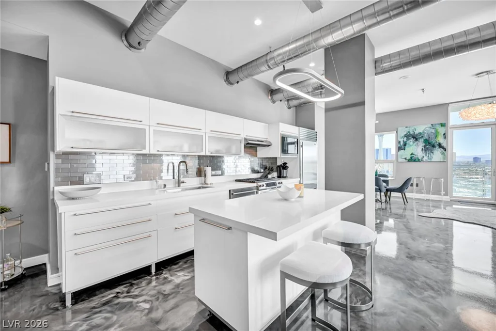 200 Hoover, Las Vegas, NV 89101