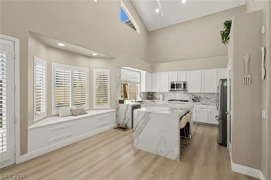 9521 Marina Valley, Las Vegas, NV 89147