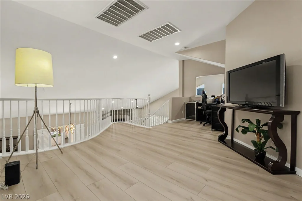 9521 Marina Valley, Las Vegas, NV 89147