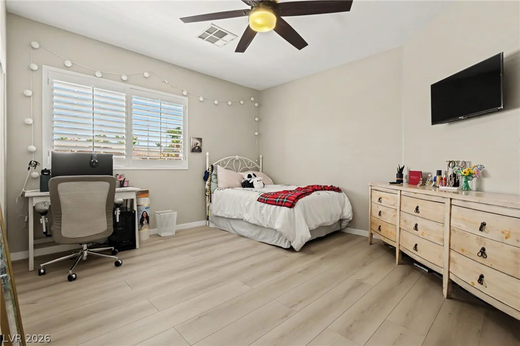 9521 Marina Valley, Las Vegas, NV 89147