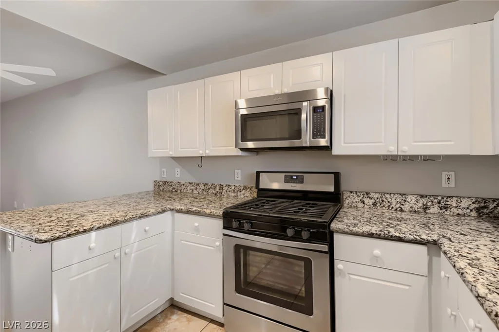 401 Pine Haven, Las Vegas, NV 89144