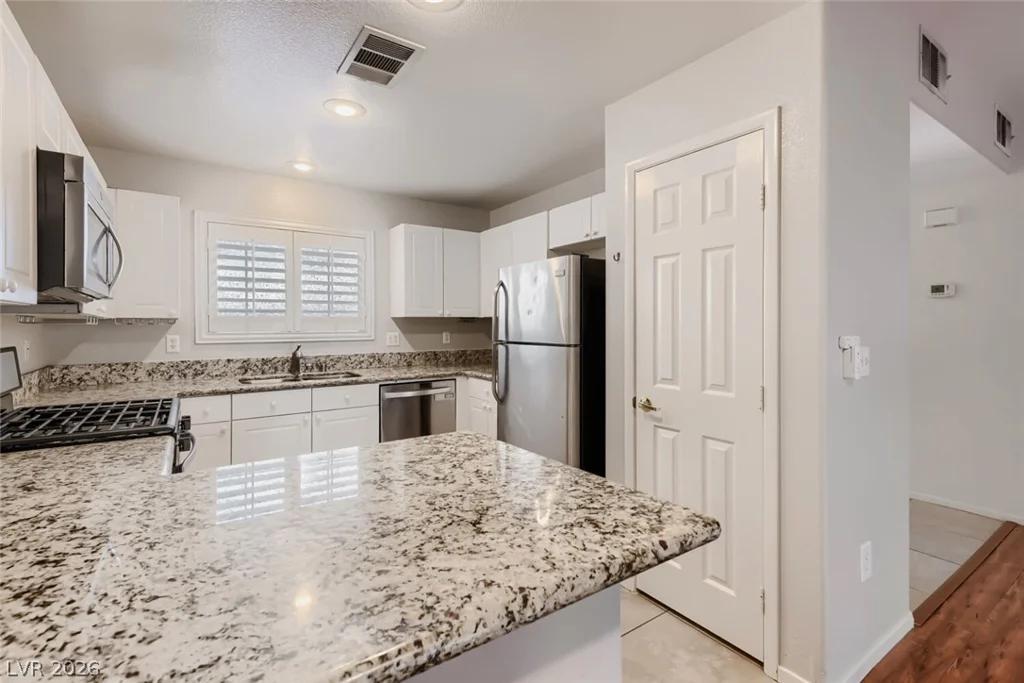 401 Pine Haven, Las Vegas, NV 89144