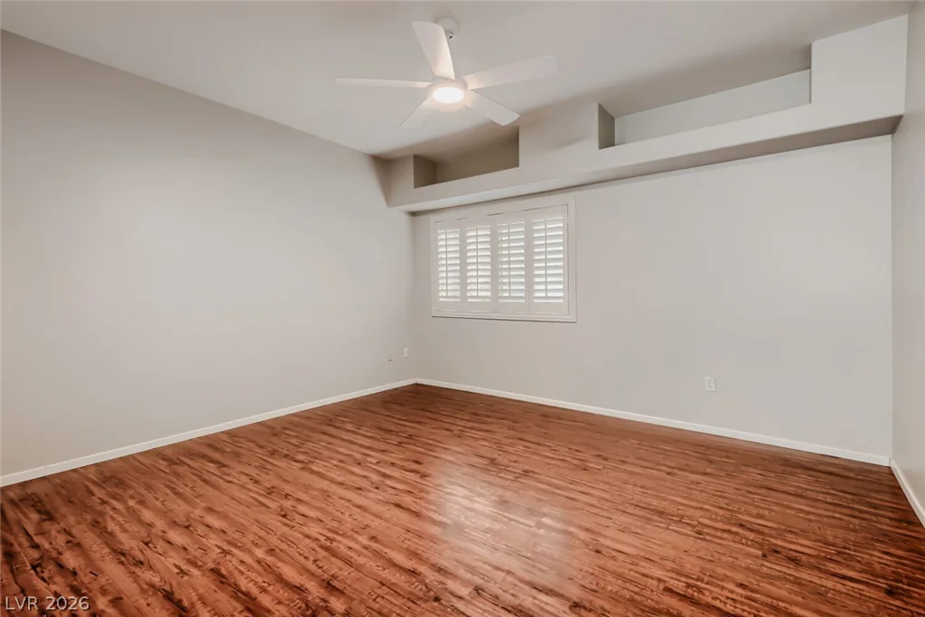 401 Pine Haven, Las Vegas, NV 89144