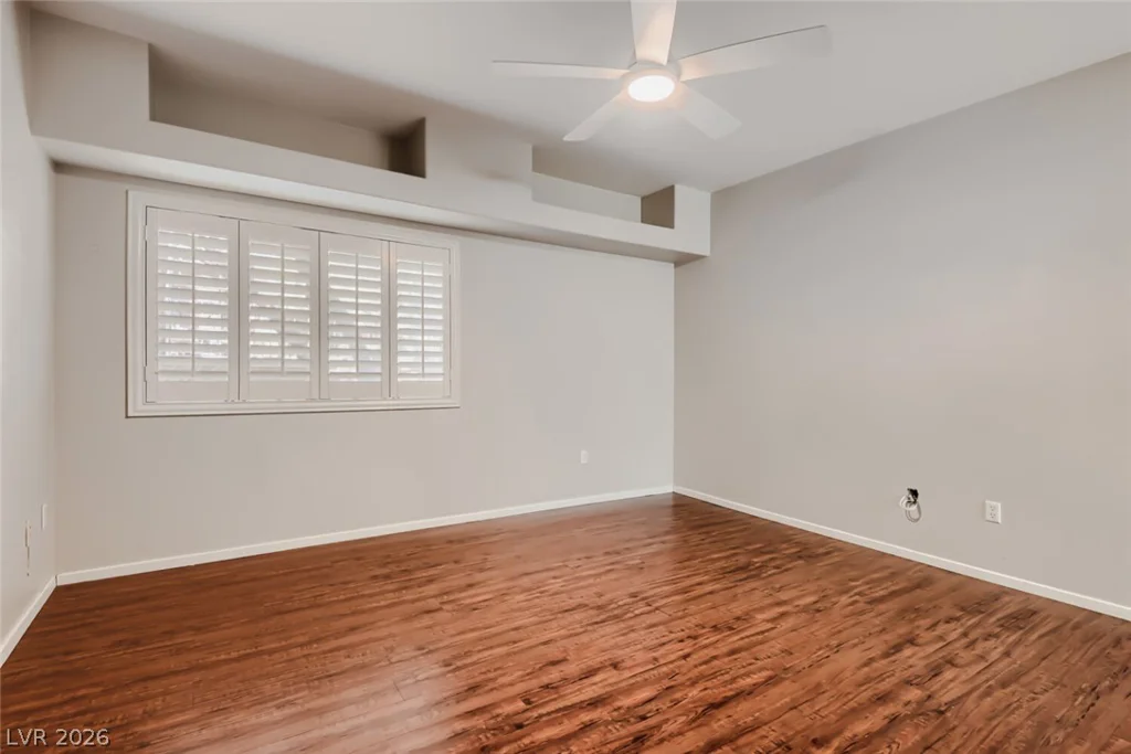 401 Pine Haven, Las Vegas, NV 89144