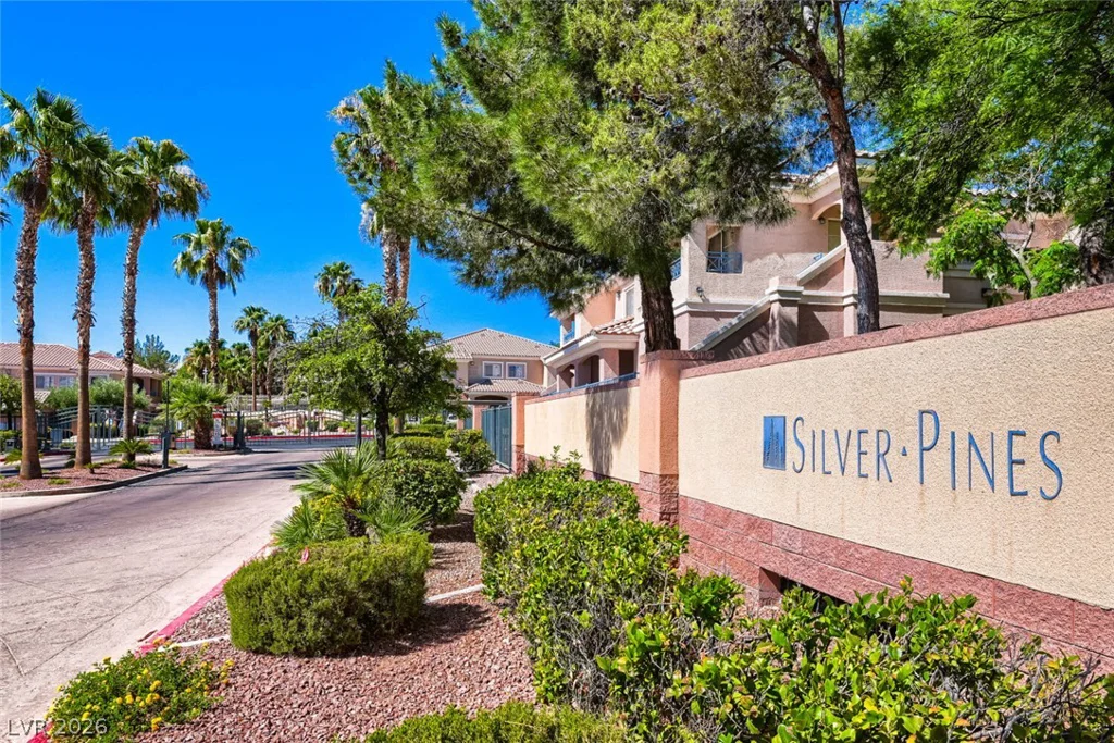 401 Pine Haven, Las Vegas, NV 89144