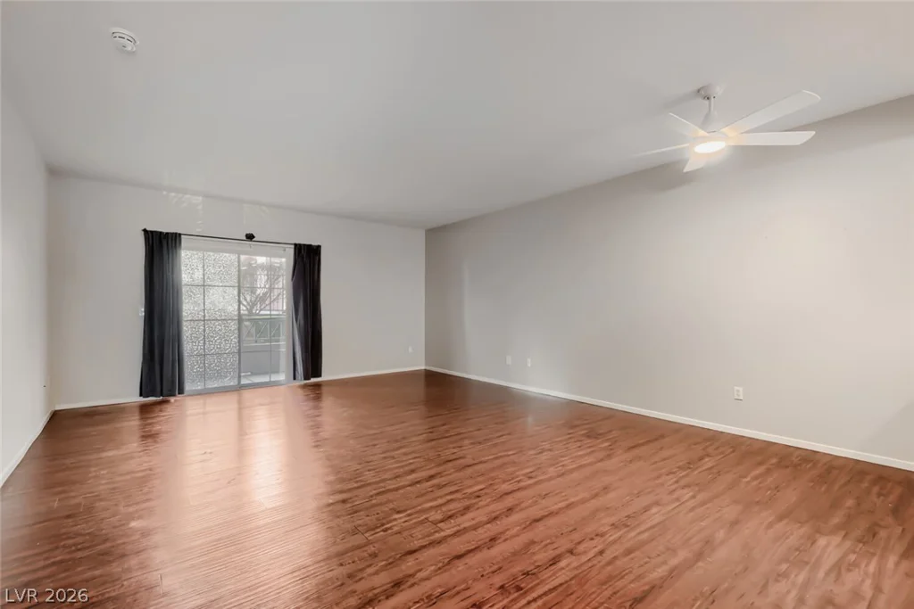 401 Pine Haven, Las Vegas, NV 89144