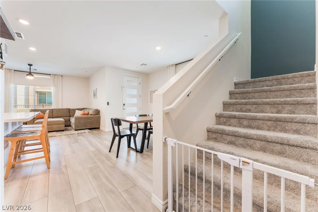 600 Carriage Hill, Las Vegas, NV 89138