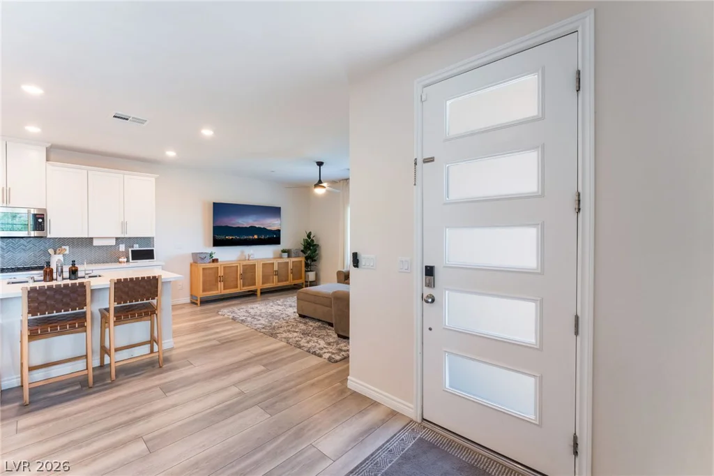 600 Carriage Hill, Las Vegas, NV 89138
